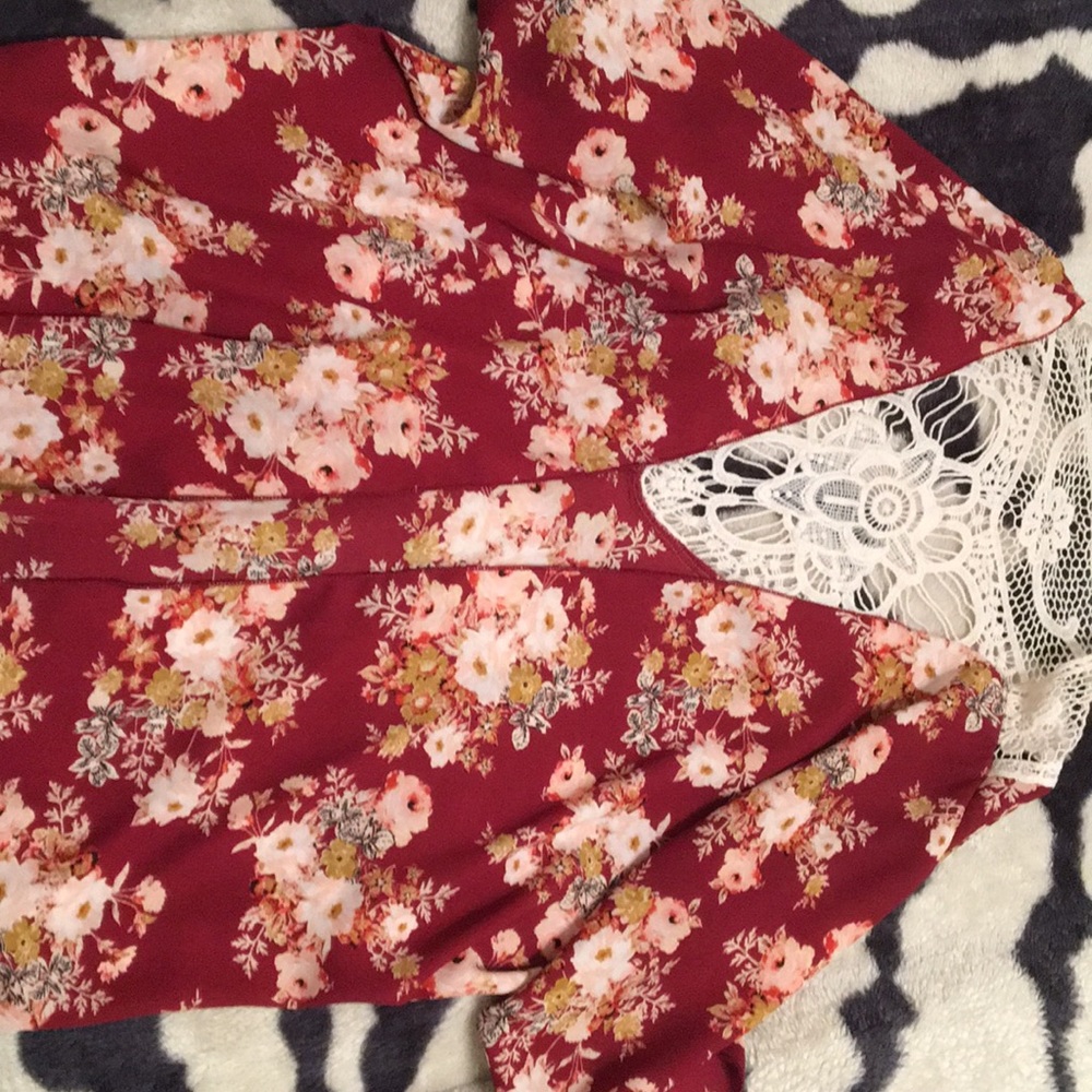 Size Small Floral Kimono